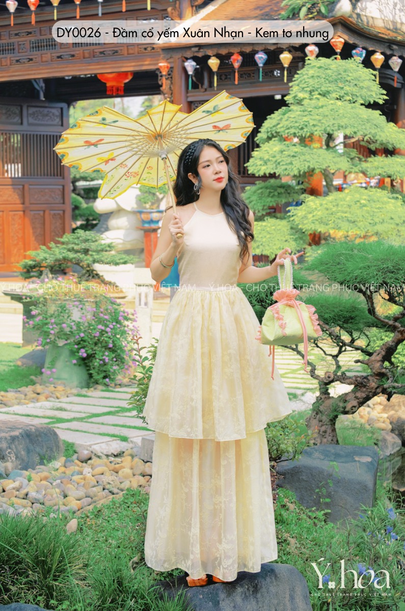 DY0026 - Đầm cổ yếm Xuân Nhạn - Kem tơ nhung